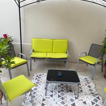 Cozy Minimal Apartment Пірей Екстер'єр фото