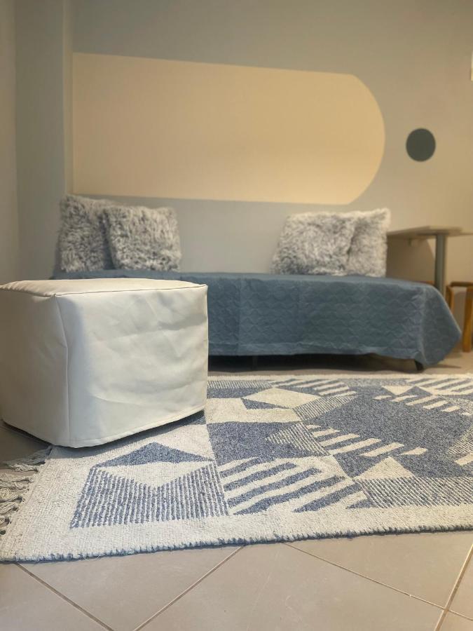 Cozy Minimal Apartment Пірей Екстер'єр фото
