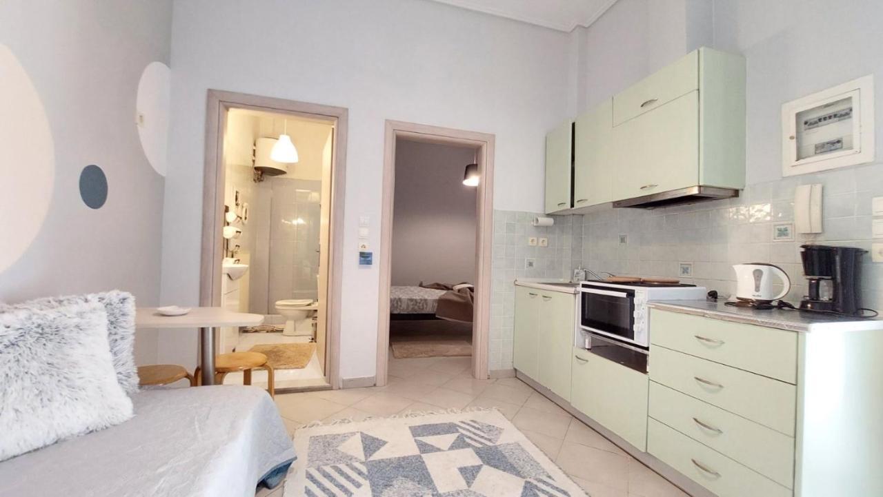 Cozy Minimal Apartment Пірей Екстер'єр фото