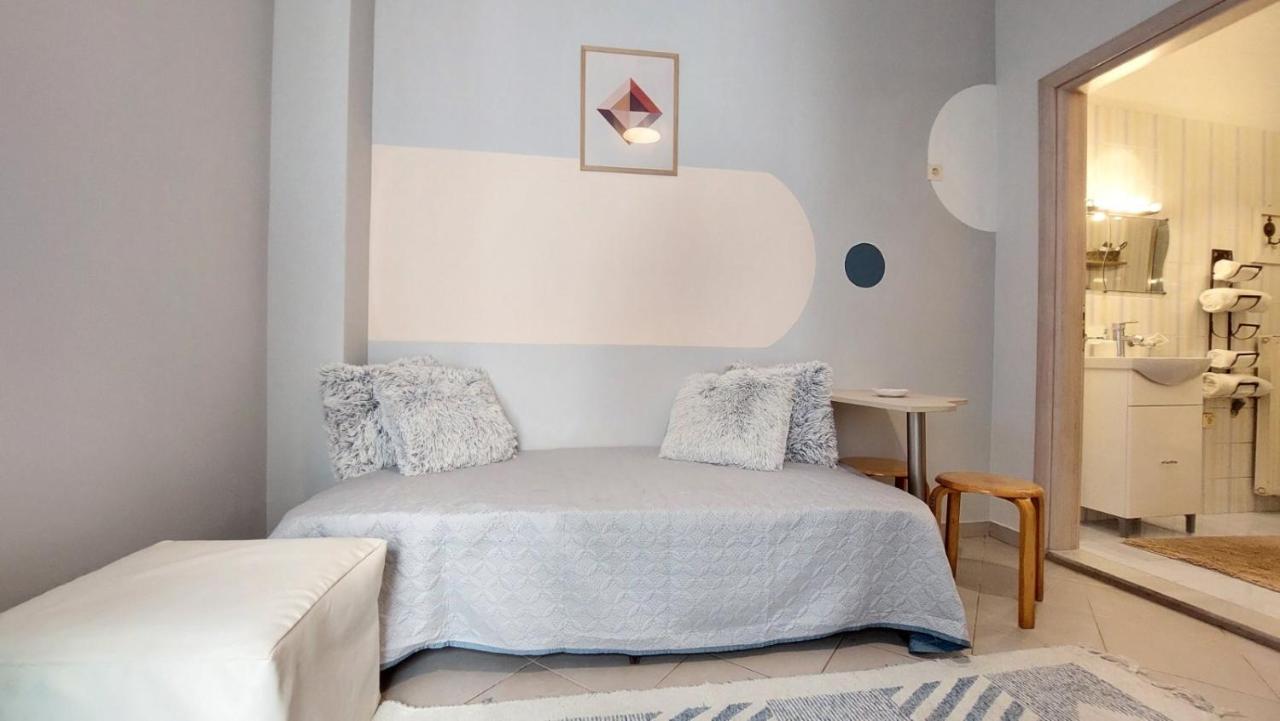Cozy Minimal Apartment Пірей Екстер'єр фото