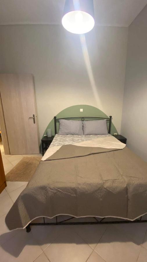 Cozy Minimal Apartment Пірей Екстер'єр фото