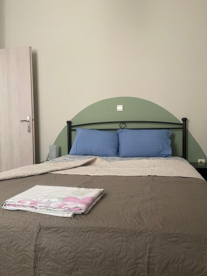 Cozy Minimal Apartment Пірей Екстер'єр фото