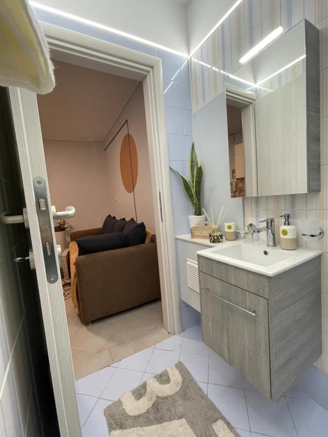 Cozy Minimal Apartment Пірей Екстер'єр фото