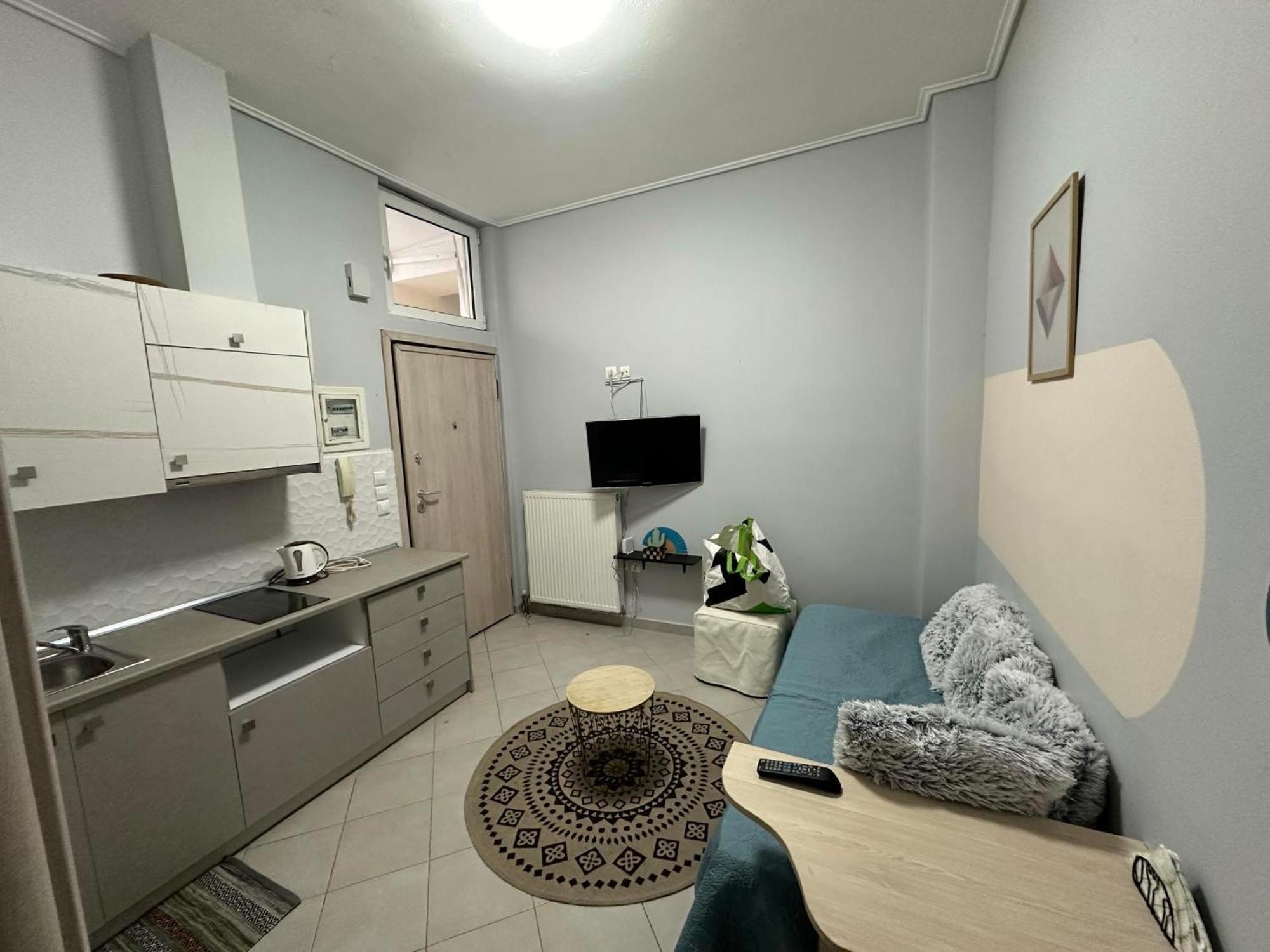 Cozy Minimal Apartment Пірей Екстер'єр фото